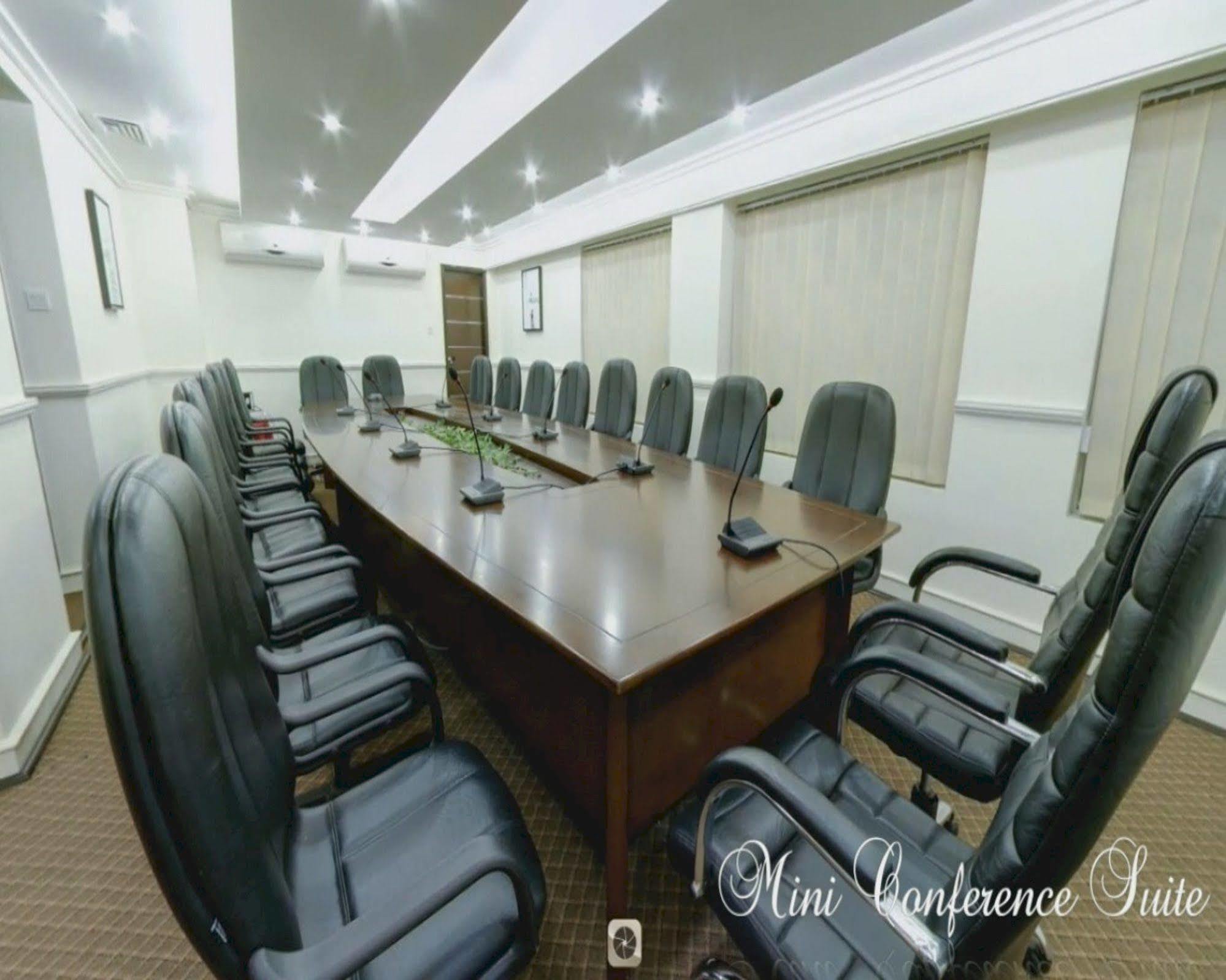 Hotel Agrabad Limited Csittagong Kültér fotó